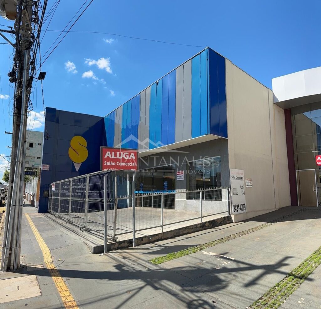 Aluga-se imóvel comercial no Centro