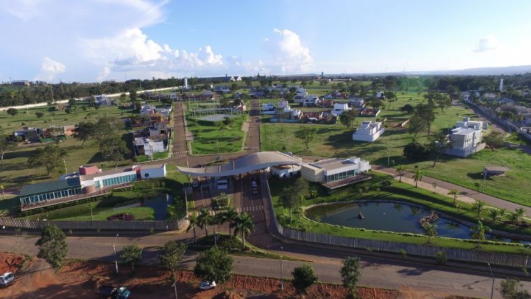 Lote à venda no condomínio do Bosque II