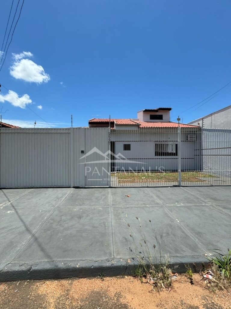 Excelente casa à venda no Jardim Rondônia