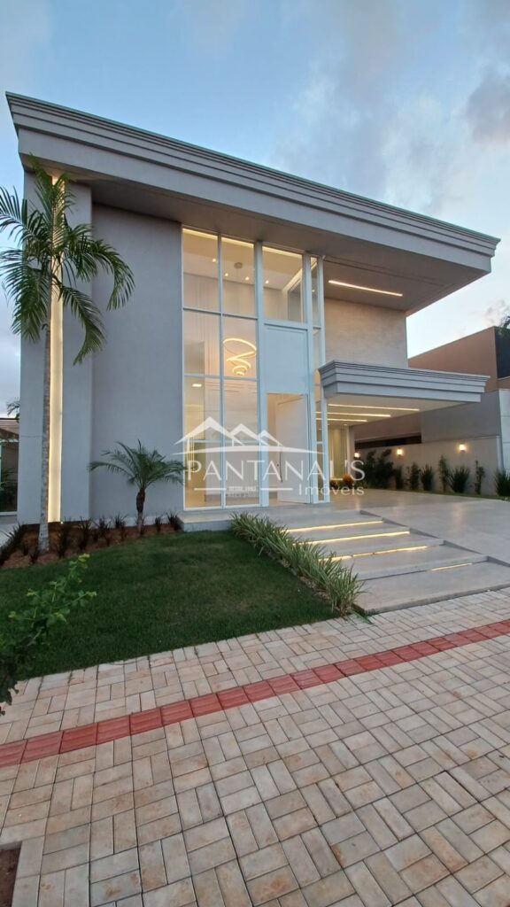 Lindíssima casa à venda no condomínio Royal Boulevard