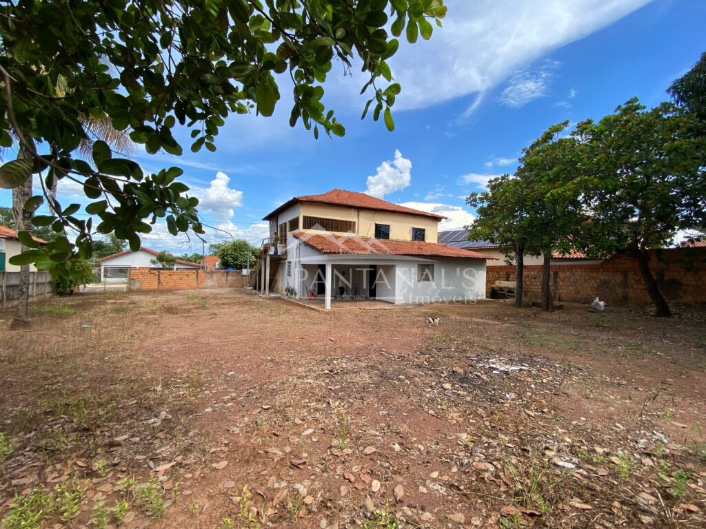 Sobrado à venda em Pedra Preta