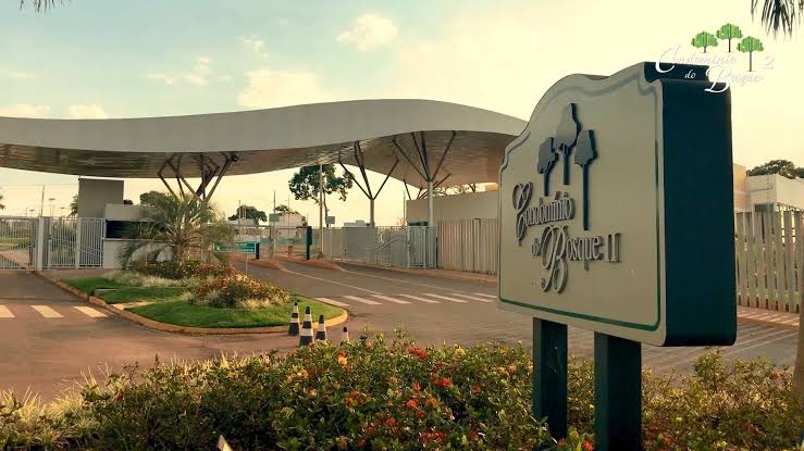 Lote disponível no Condomínio do Bosque II