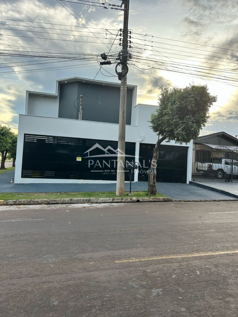 Casa à venda no bairro Moradas do Paraty