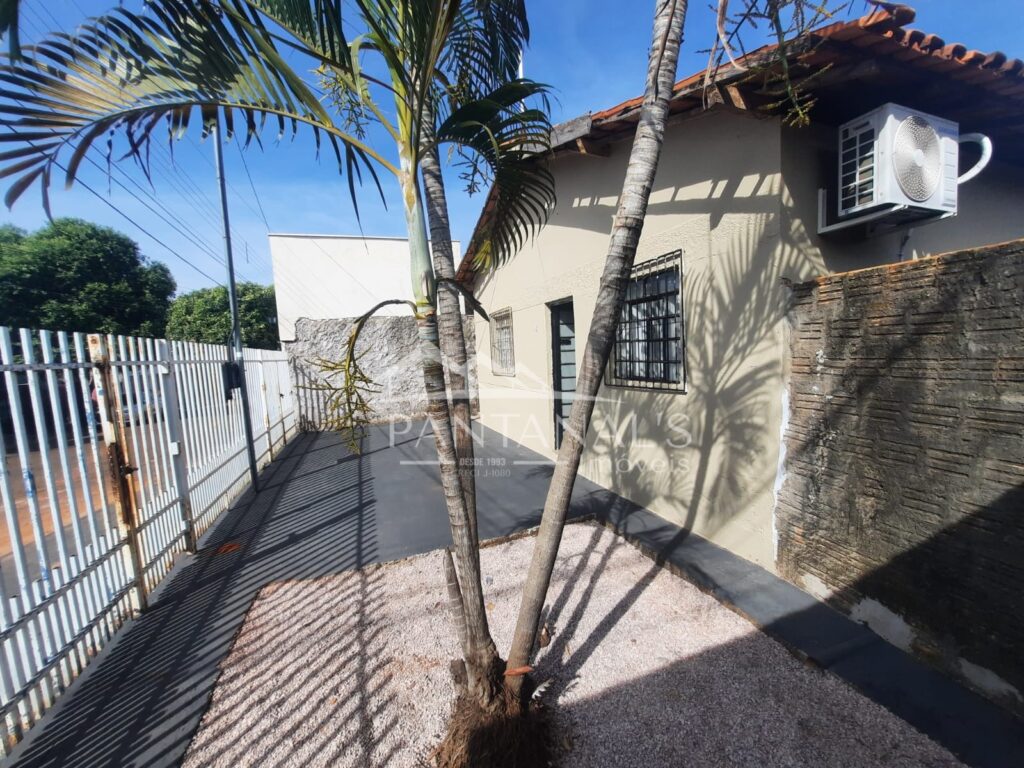 Vende-se casa no Jardim Atlântico
