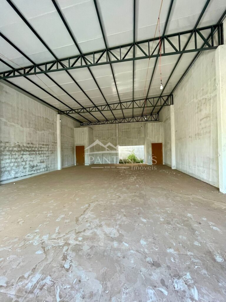 Salão comercial disponível no Mathias Neves