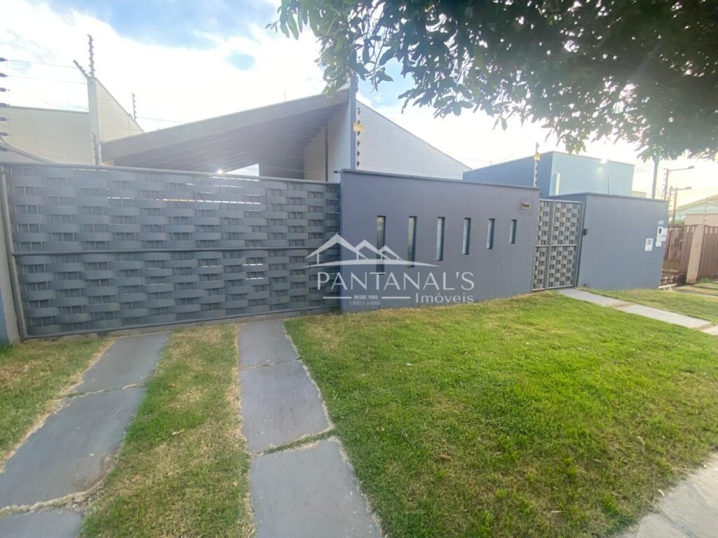 Casa à venda no bairro Nova Colina