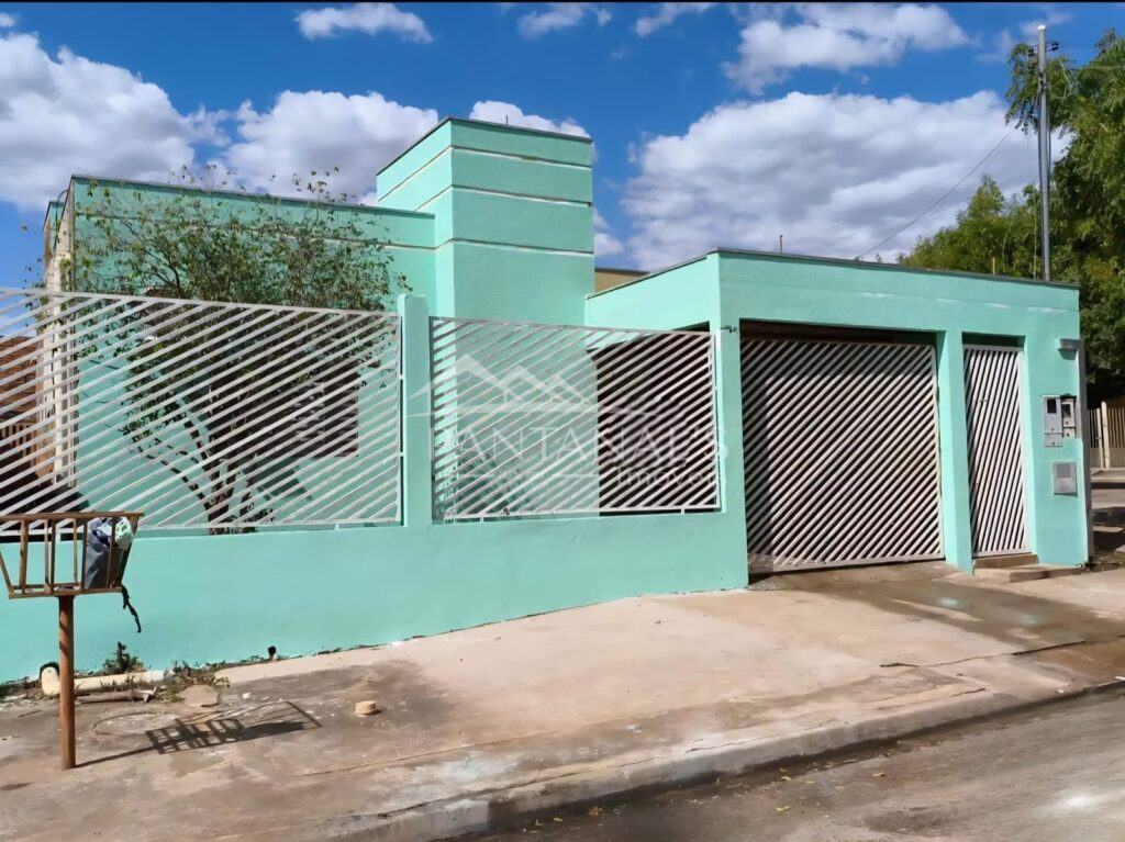 Casa à venda: Jardim São Sebastião II