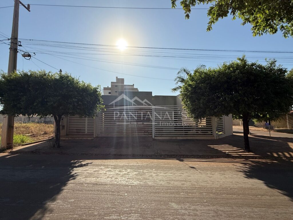 Casa disponível para locação comercial ou residencial: Residencial Santa Clara