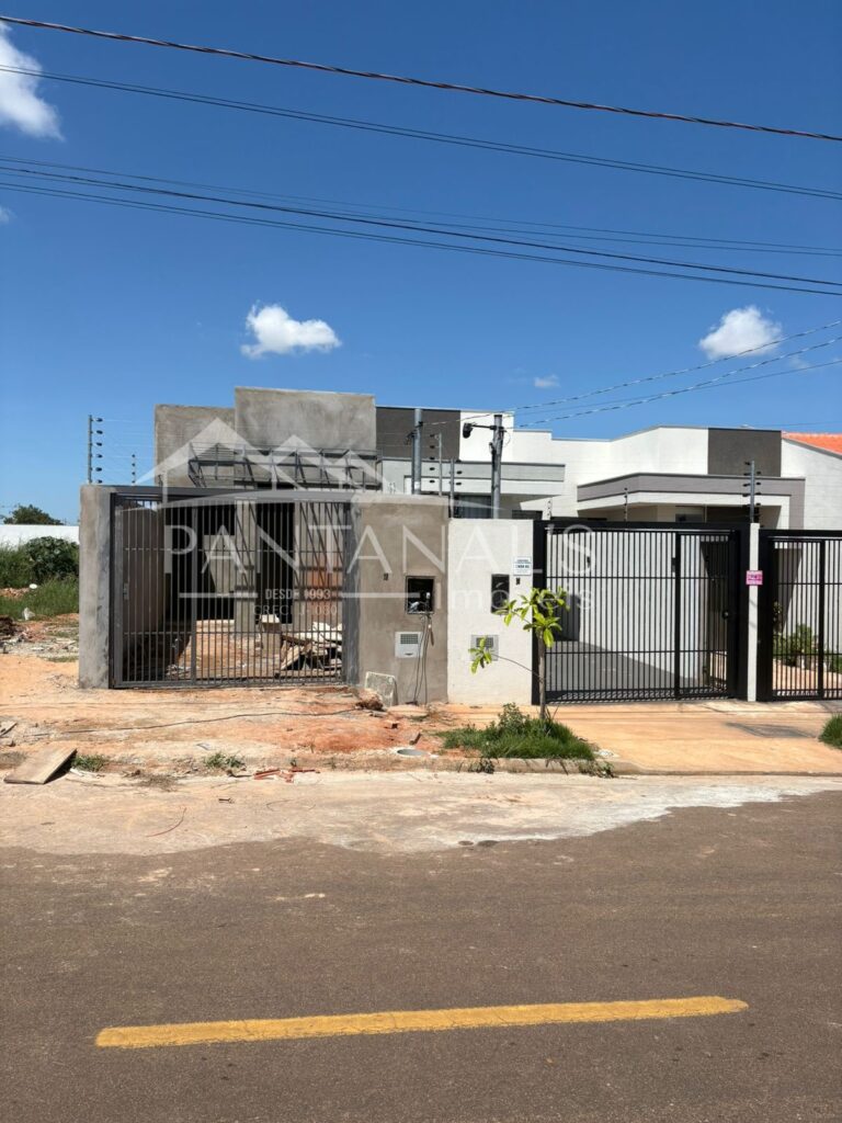 Casa em reta final de acabamento no Granville II