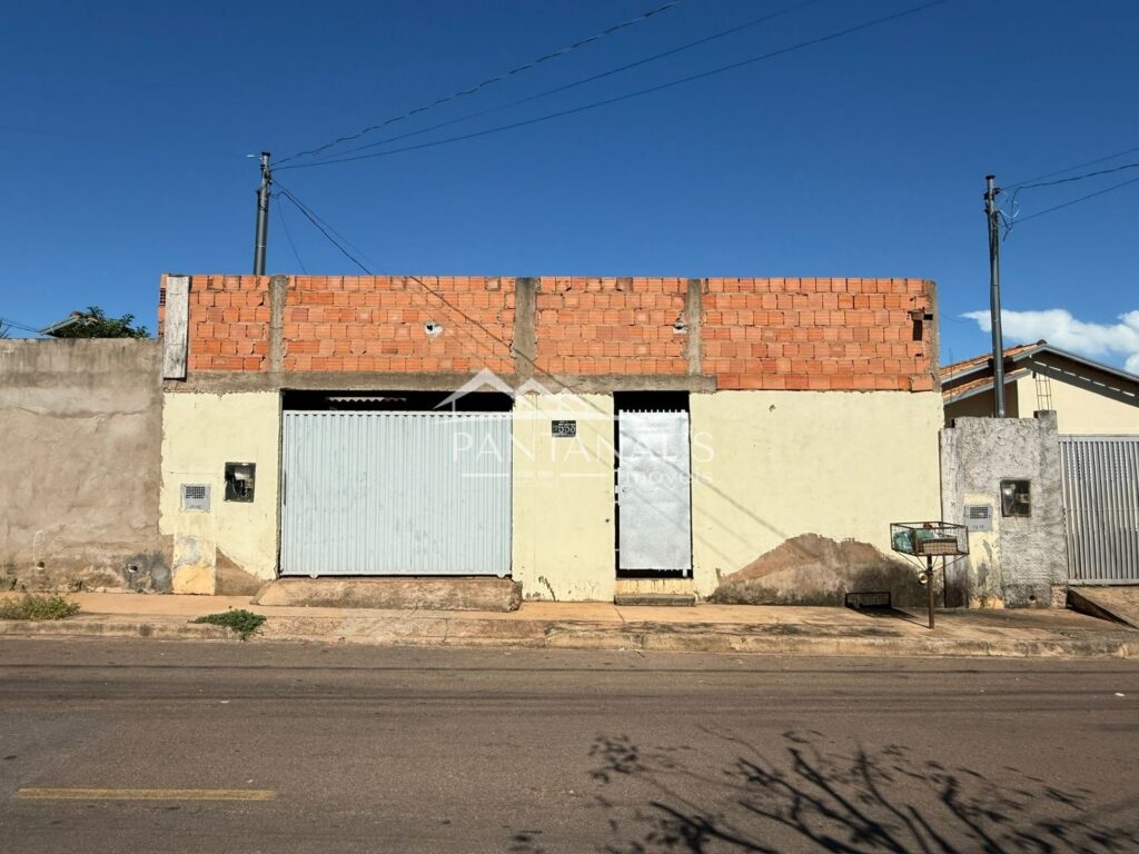 Casa à venda no Residencial Juscelino Farias