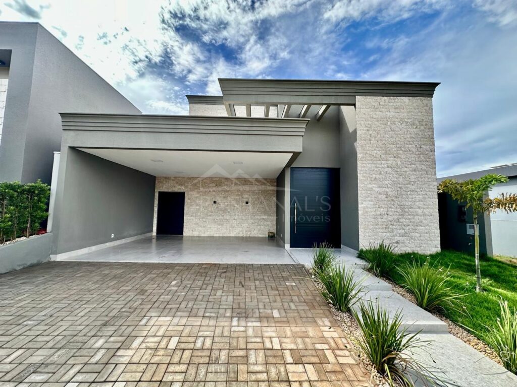 Casa Neoclássica à Venda no Condomínio Villa Toscana