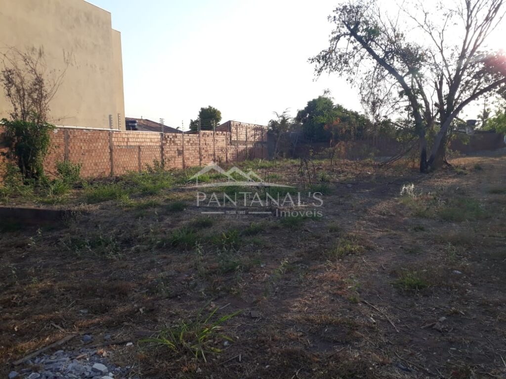 Terreno de esquina à venda – Residencial Buriti