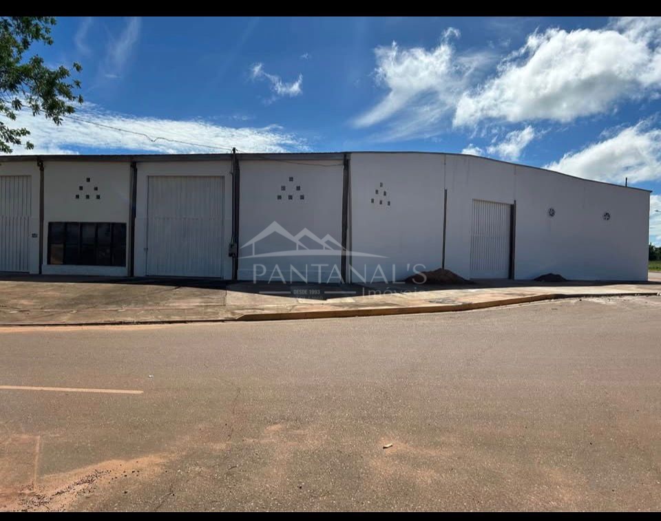 Barracão disponível para locação na Avenida W11