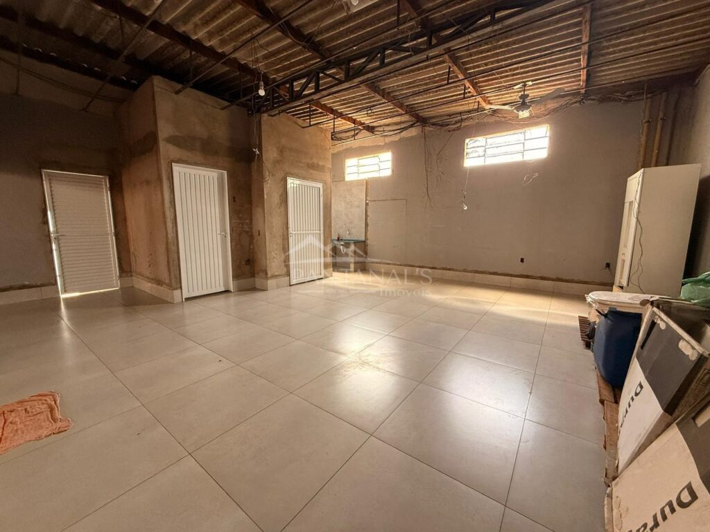 Barracão à Venda – Conjunto São José I